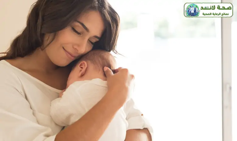 كيف تحافظي على ثبات الطفل بين ذراعيك أثناء الرضاعة الطبيعية؟